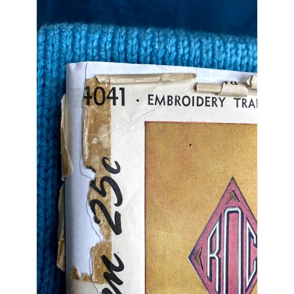 Simplicity Sewing pattern 4041 monogram Alphabet embroidery transfer 1950s - Picture 2 of 3